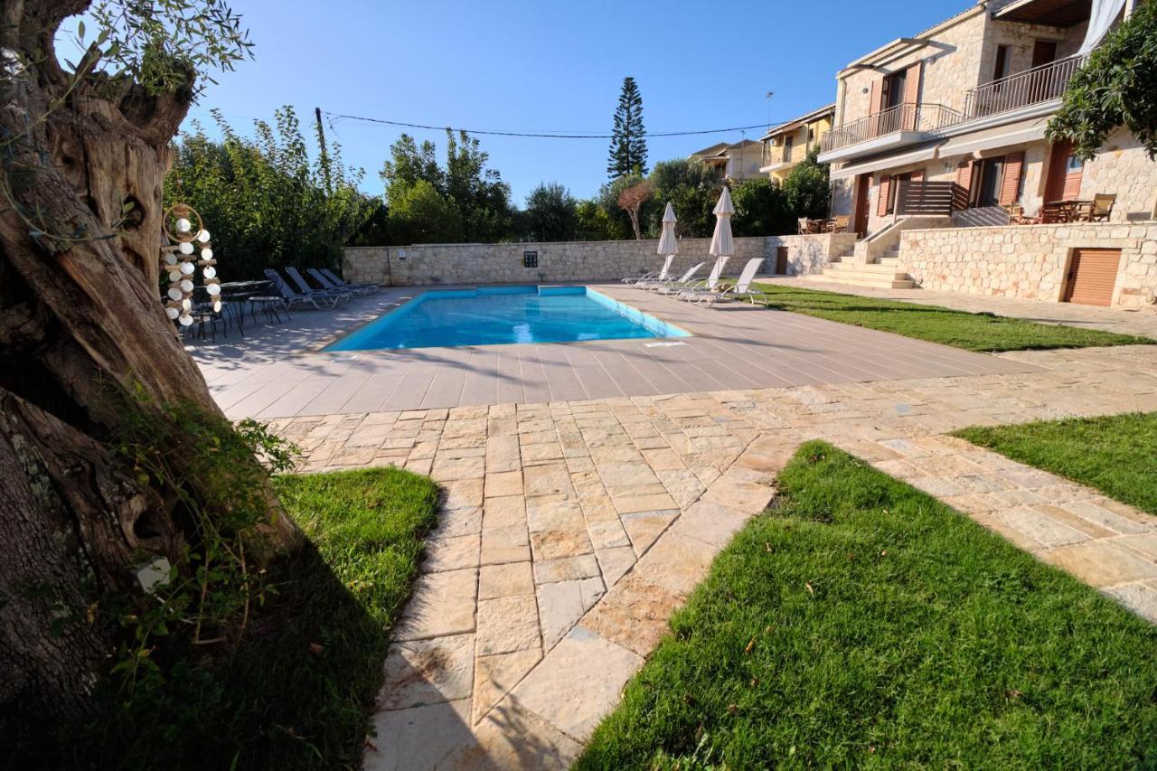 Zefiros Luxury Apartments Sívota 外观 照片