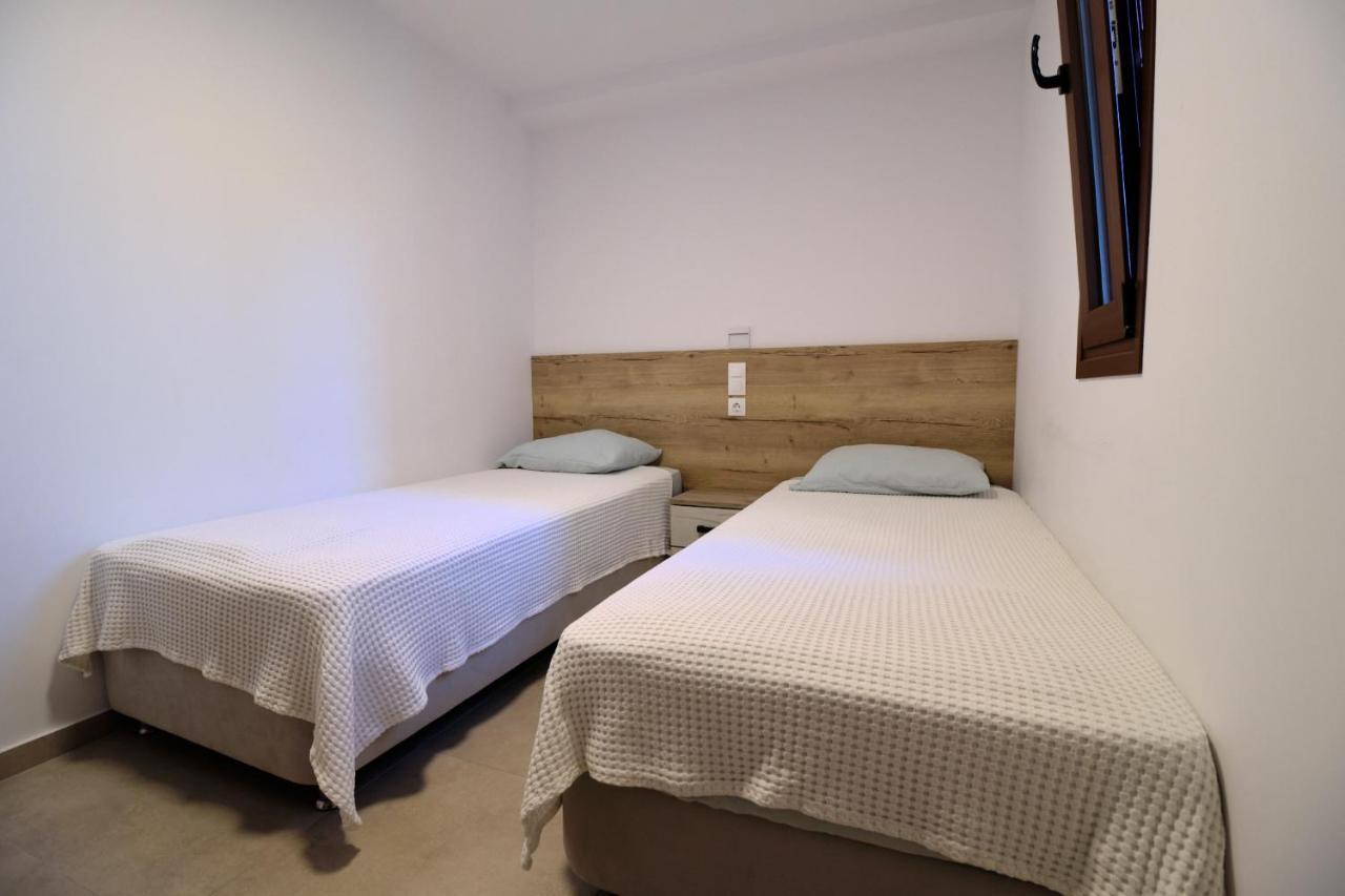 Zefiros Luxury Apartments Sívota 外观 照片